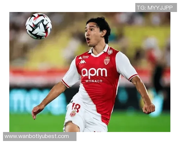 南野拓实打入制胜球荣膺摩纳哥对阵巴黎全场最佳球员